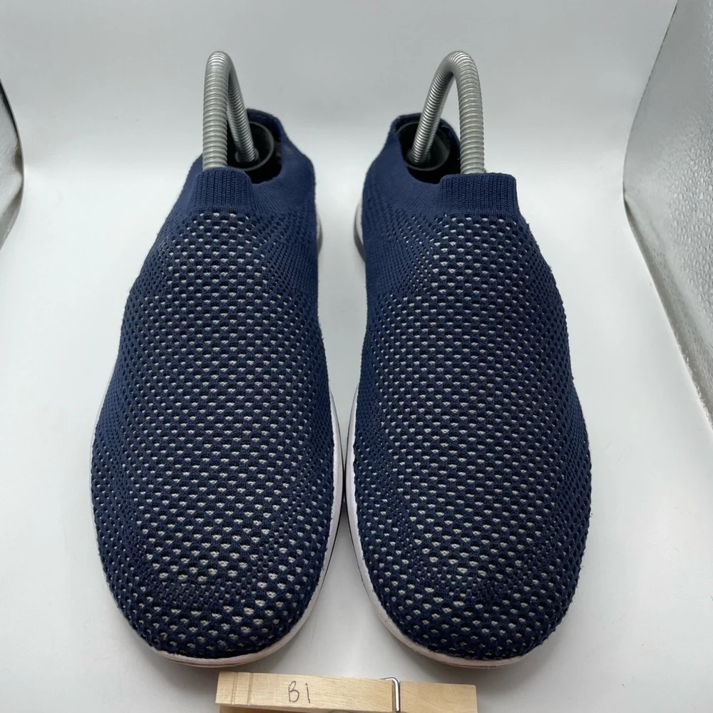 L.L Bean Summer mesh women’s blue slip on sneakers size 8.5